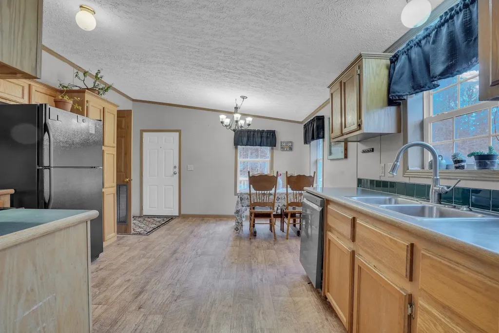 8765 E 10 Road Liberty Township MI 49663