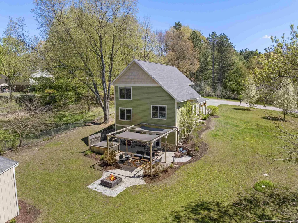 1212 Bailey Street Benzonia Township MI 49616