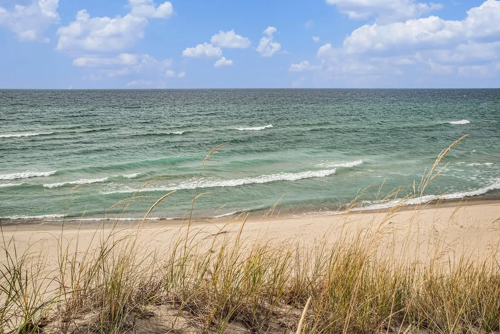 0 Sylvan Road Lake Township MI 49635