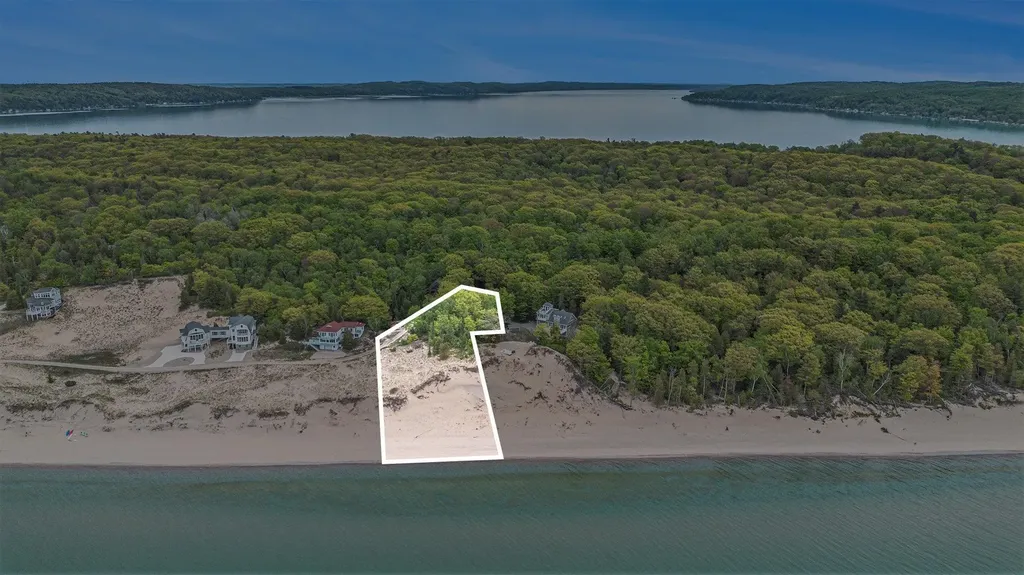 0 Sylvan Road Lake Township MI 49635