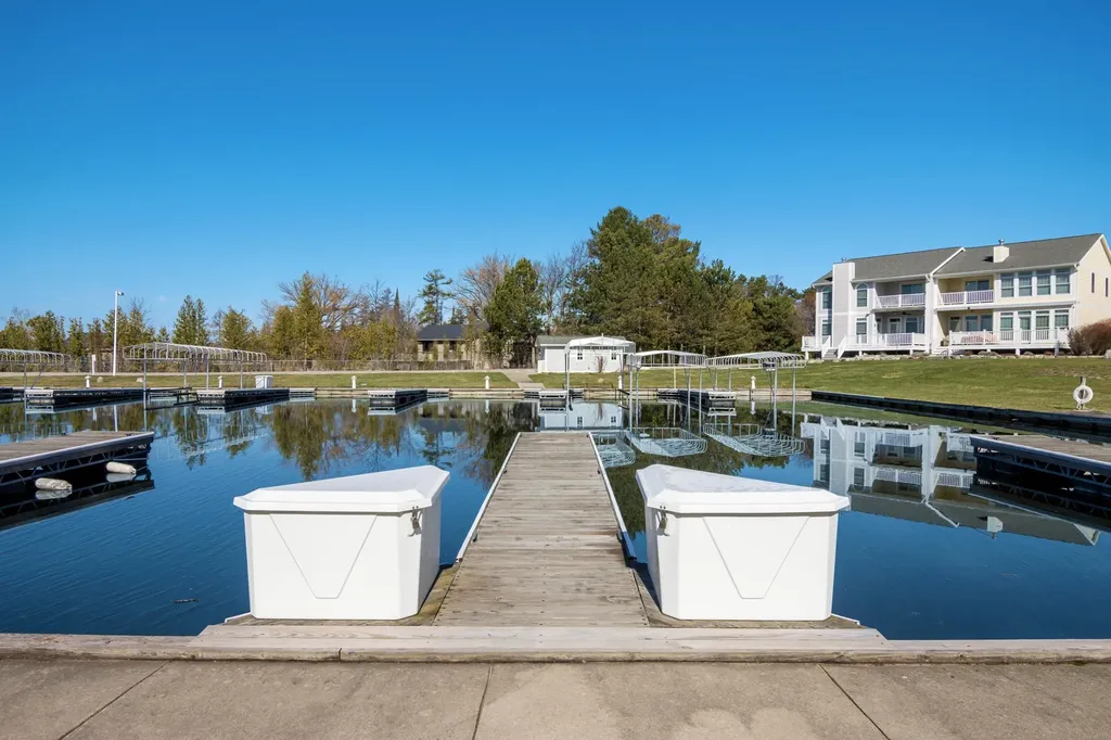 7484 Huckleberry Lane Milton Township MI 49648