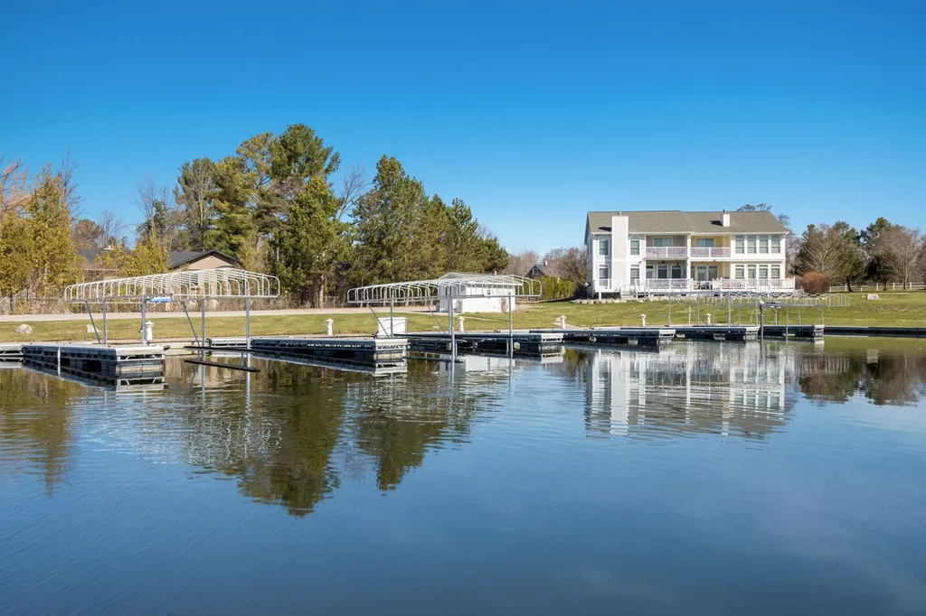 7484 Huckleberry Lane Milton Township MI 49648