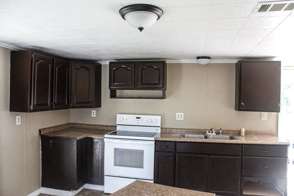 416 S Michigan Avenue Manton City MI 49663