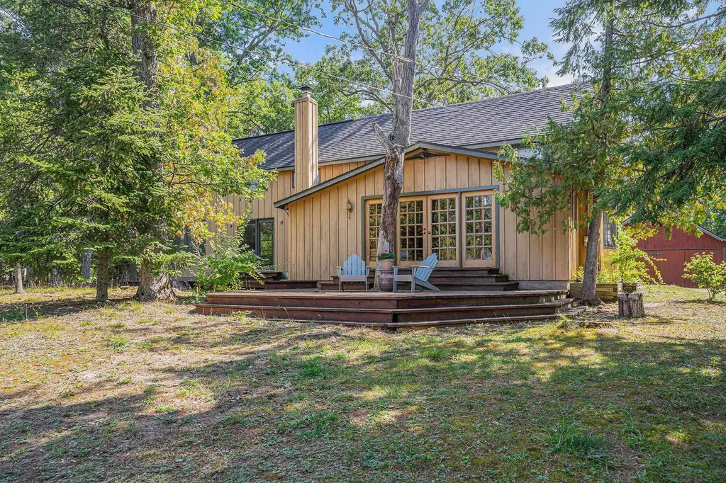 5760 W Crystal View Road Glen Arbor Township MI 49636