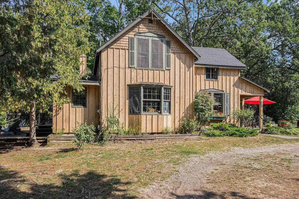 5760 W Crystal View Road Glen Arbor Township MI 49636