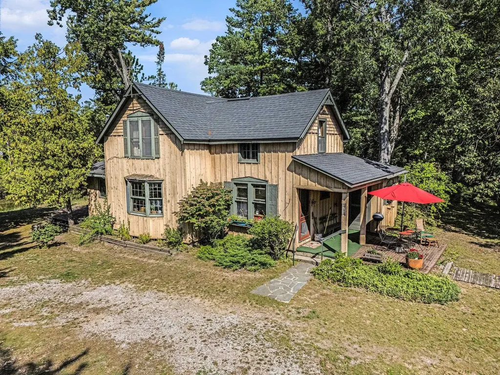 5760 W Crystal View Road Glen Arbor Township MI 49636