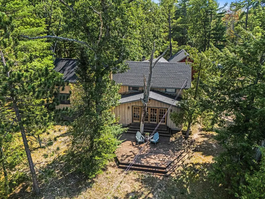 5760 W Crystal View Road Glen Arbor Township MI 49636