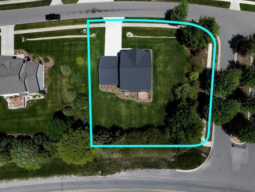9336 E Summerfield Drive Elmwood Charter Township MI 49684