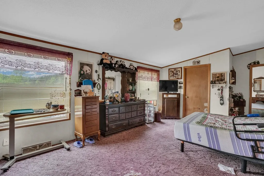 21513 23 Mile Road Burdell Township MI 49688