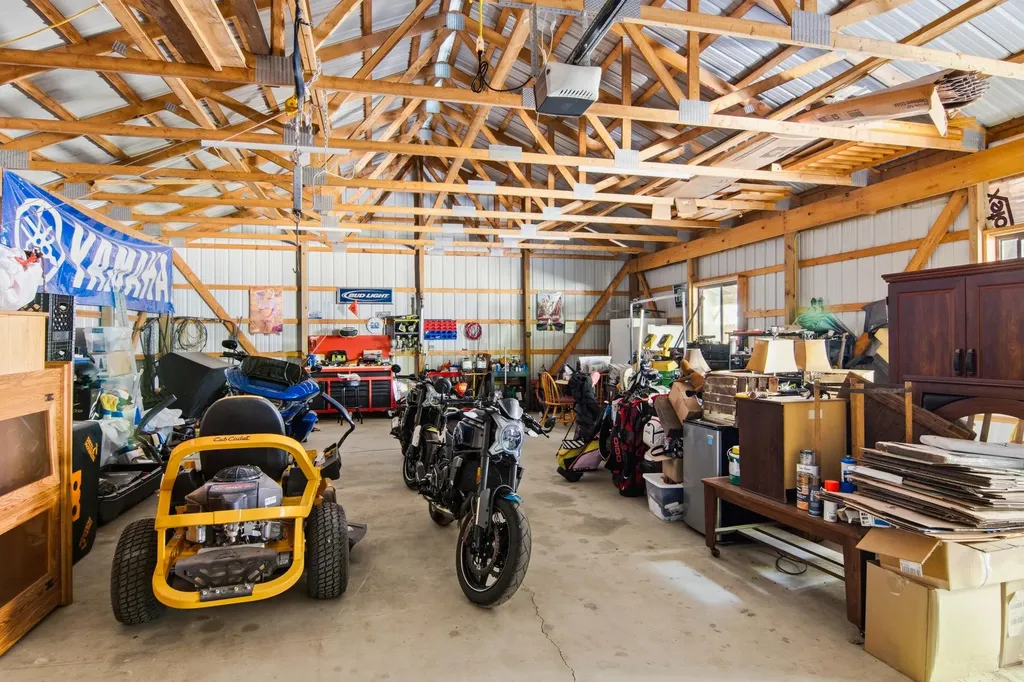 16862 Healy Lake Road Springdale Township MI 49683