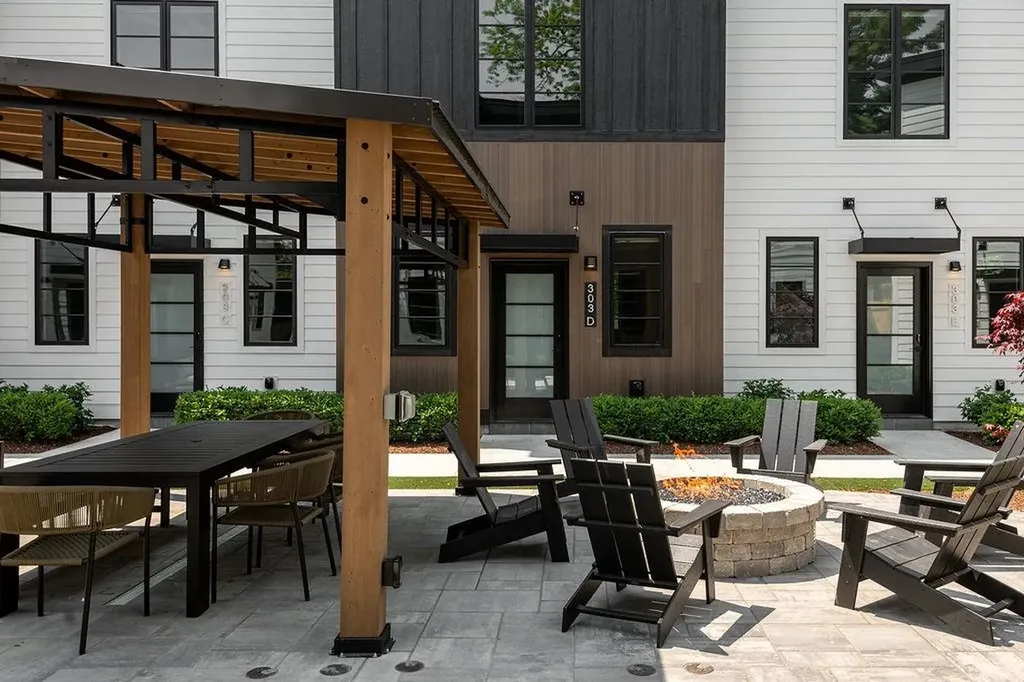 305 Hamilton Street Traverse City City MI 49686