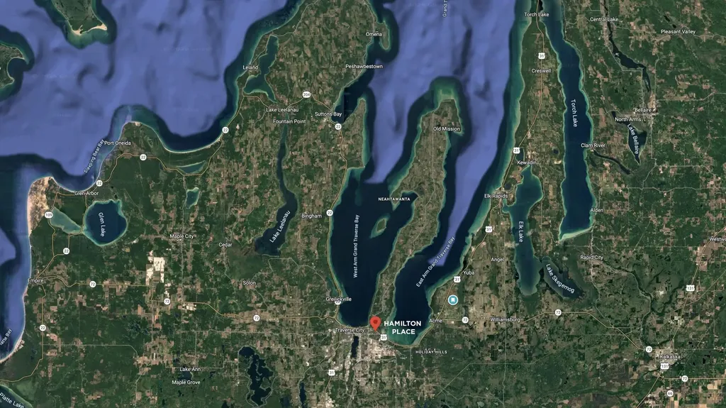 305 Hamilton Street Traverse City City MI 49686