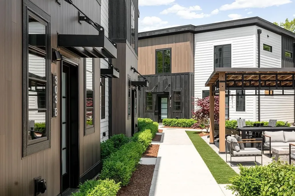 305 Hamilton Street Traverse City City MI 49686