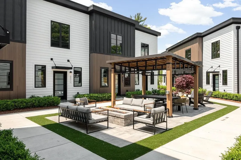 305 Hamilton Street Traverse City City MI 49686