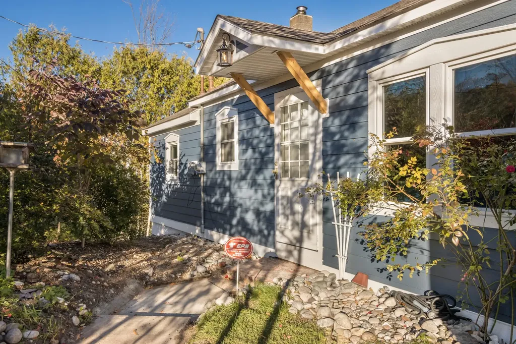 800 N St Joseph Street Suttons Bay Township MI 49682