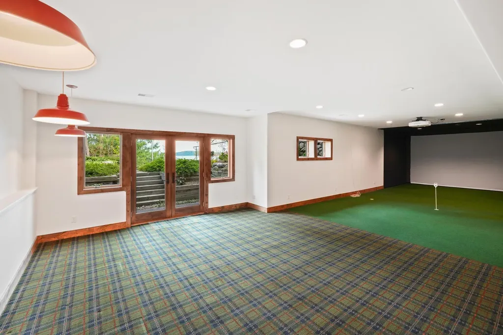 10249 Kay Ray Road Acme Township MI 49690