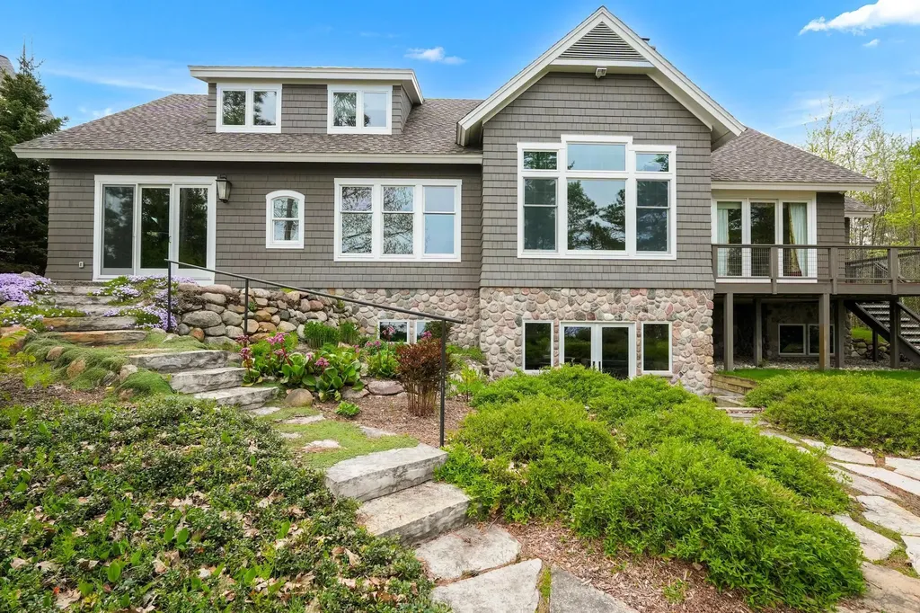 10249 Kay Ray Road Acme Township MI 49690