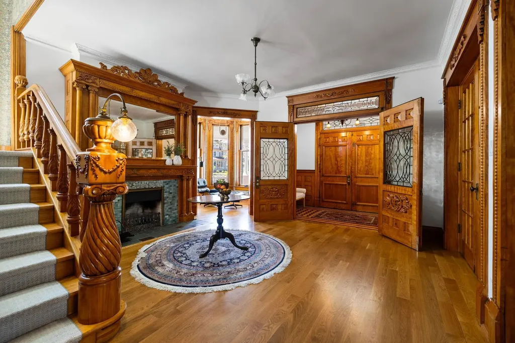 229 Wellington Street Traverse City City MI 49686