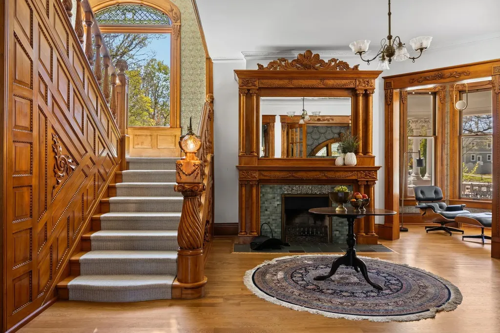 229 Wellington Street Traverse City City MI 49686