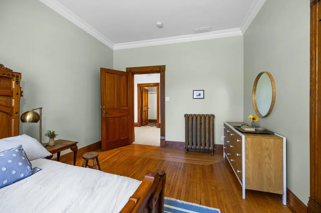 229 Wellington Street Traverse City City MI 49686