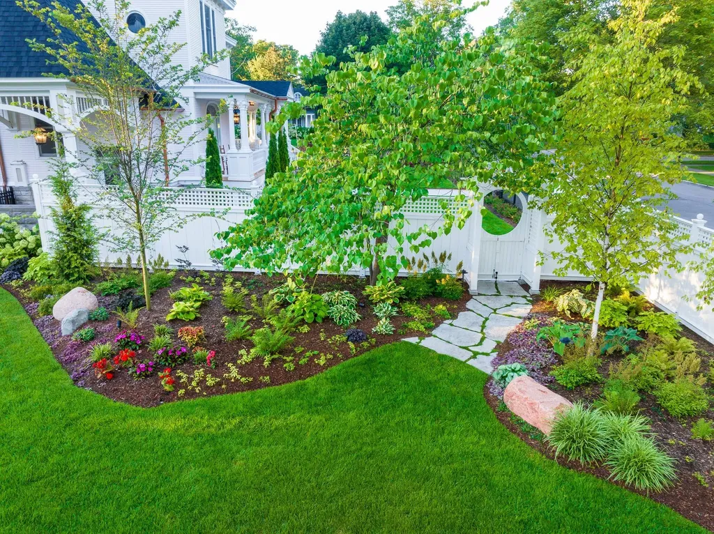 229 Wellington Street Traverse City City MI 49686