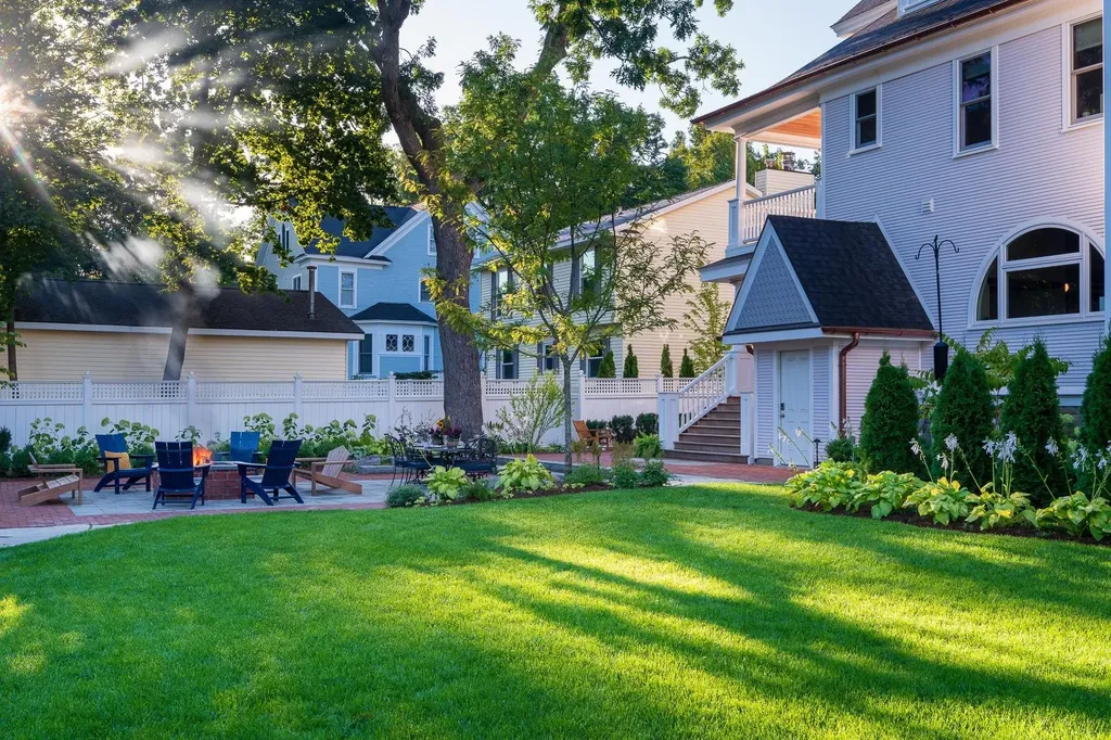 229 Wellington Street Traverse City City MI 49686