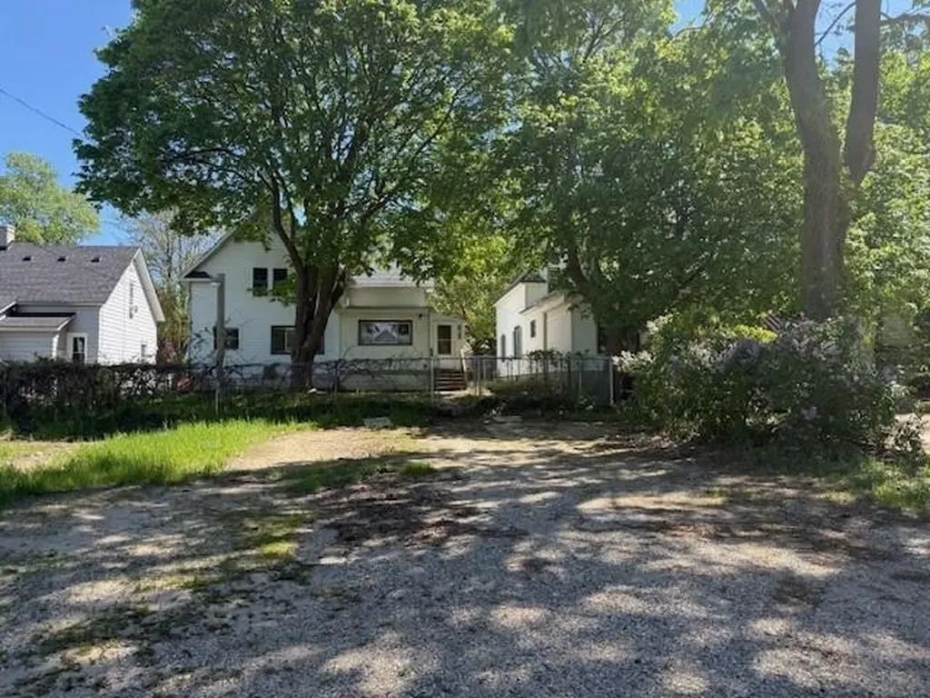 825 Wallace Street Cadillac City MI 49601