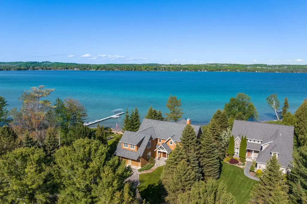 3930 Thierry Circle Torch Lake Township MI 49648