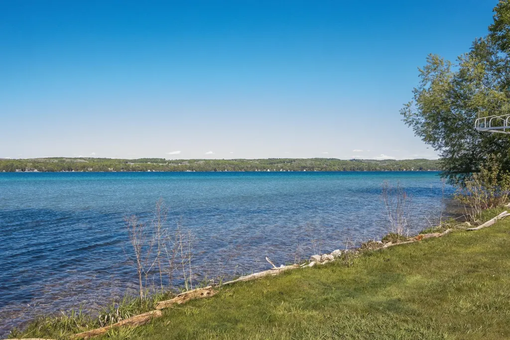 3930 Thierry Circle Torch Lake Township MI 49648