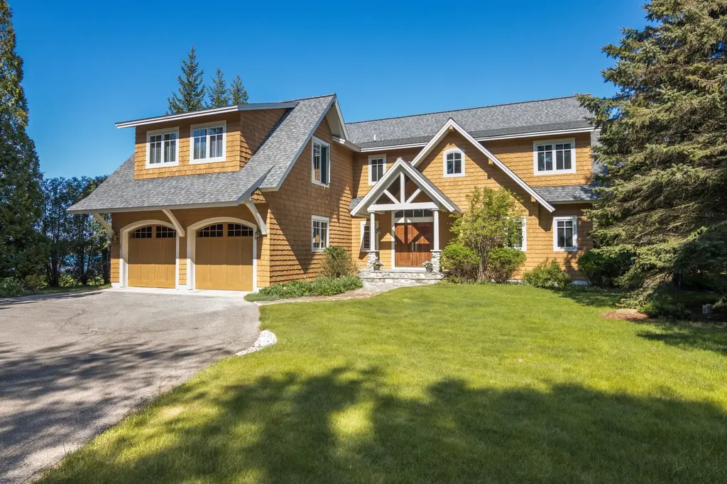 3930 Thierry Circle Torch Lake Township MI 49648