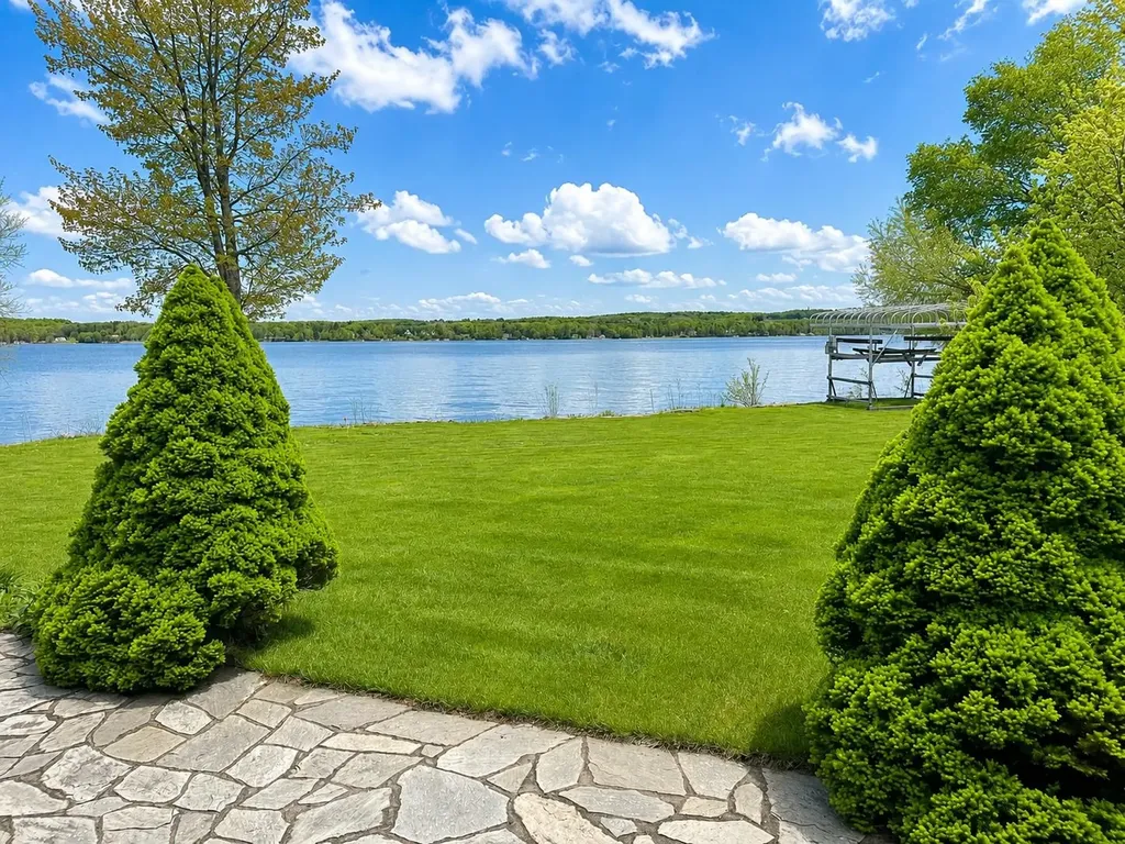 3930 Thierry Circle Torch Lake Township MI 49648