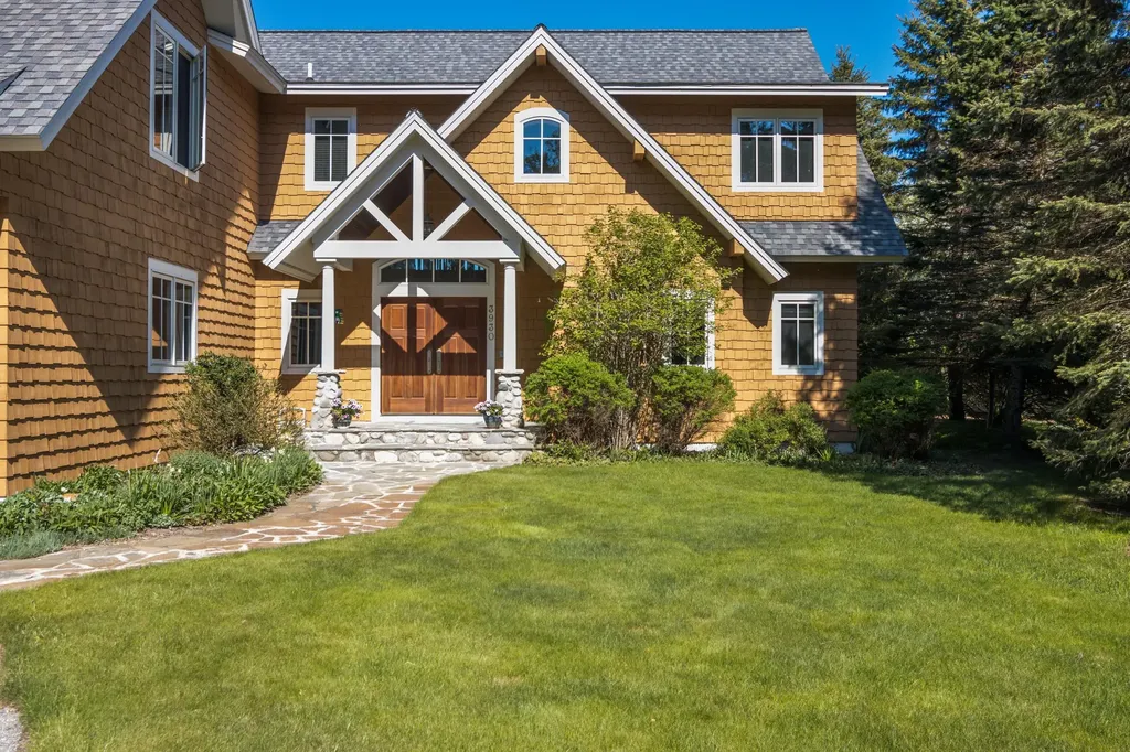 3930 Thierry Circle Torch Lake Township MI 49648