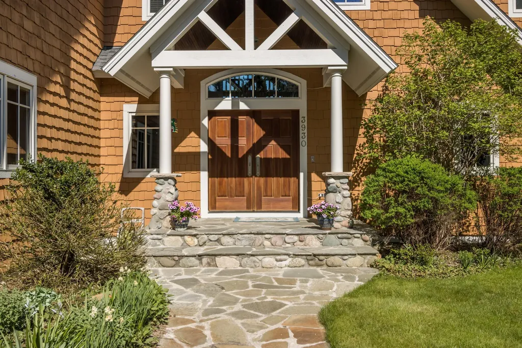 3930 Thierry Circle Torch Lake Township MI 49648
