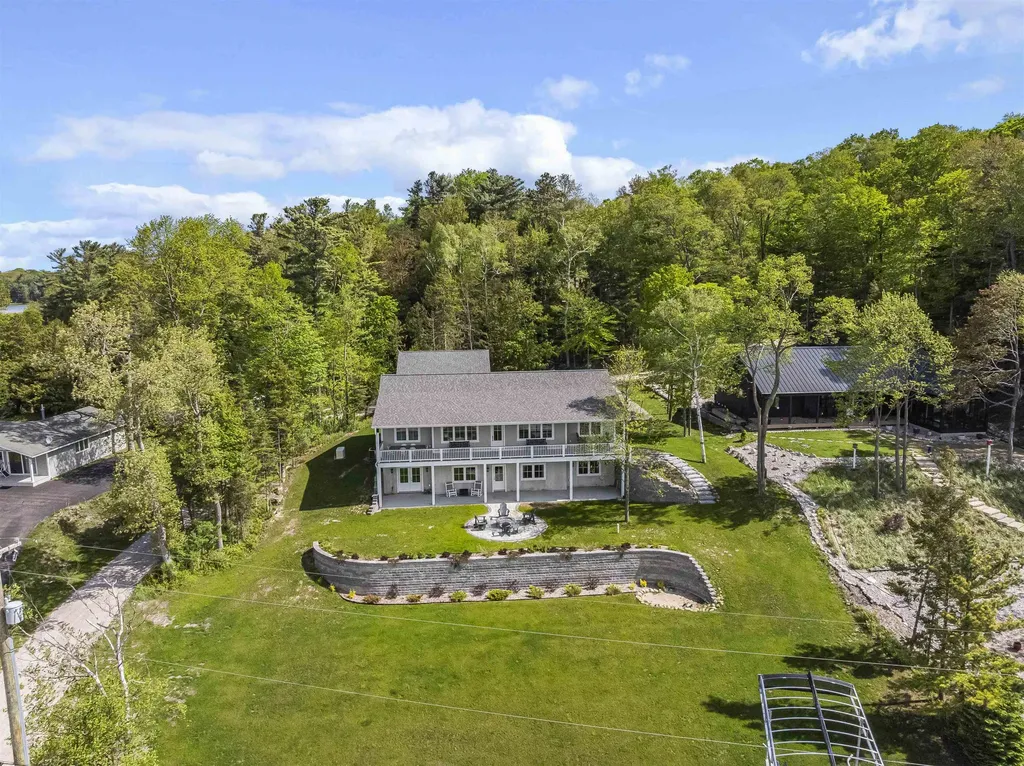 2742 Crystal Drive Lake Township MI 49635
