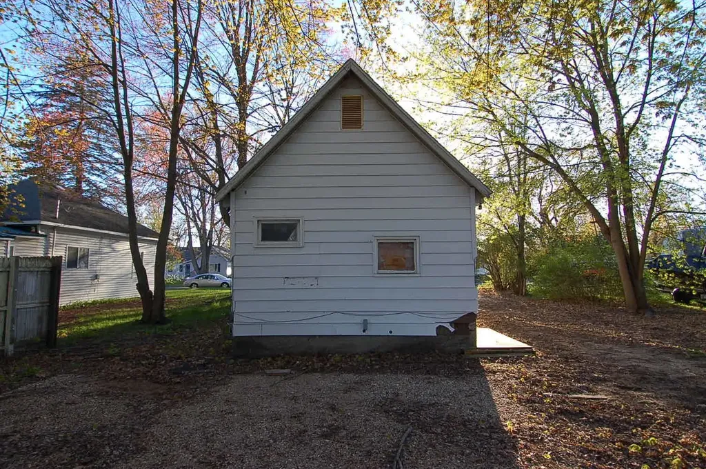 442 Boon Street Cadillac City MI 49601