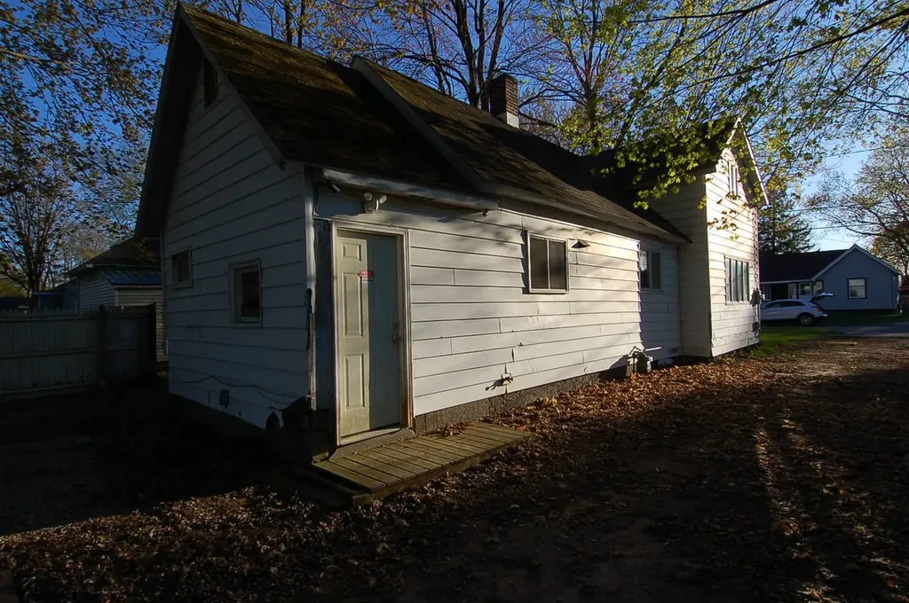 442 Boon Street Cadillac City MI 49601