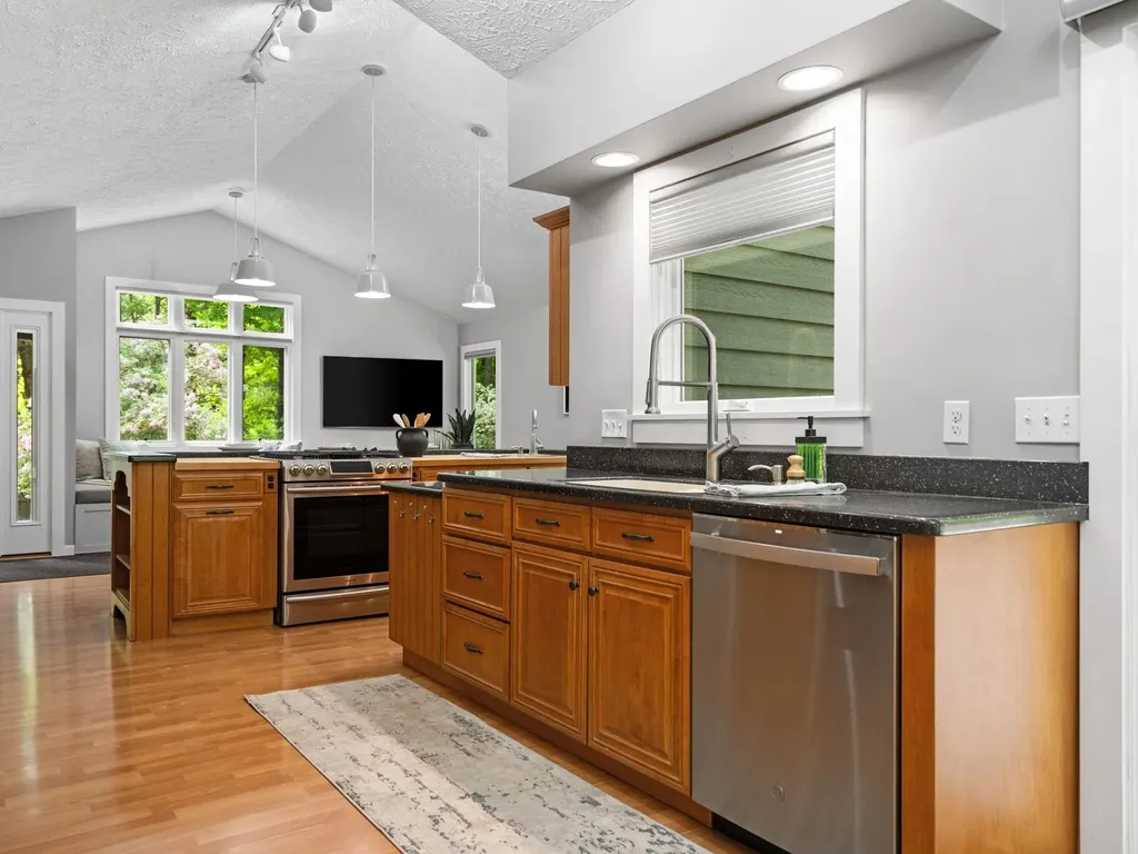 4834 Williamsburg Road Acme Township MI 49690