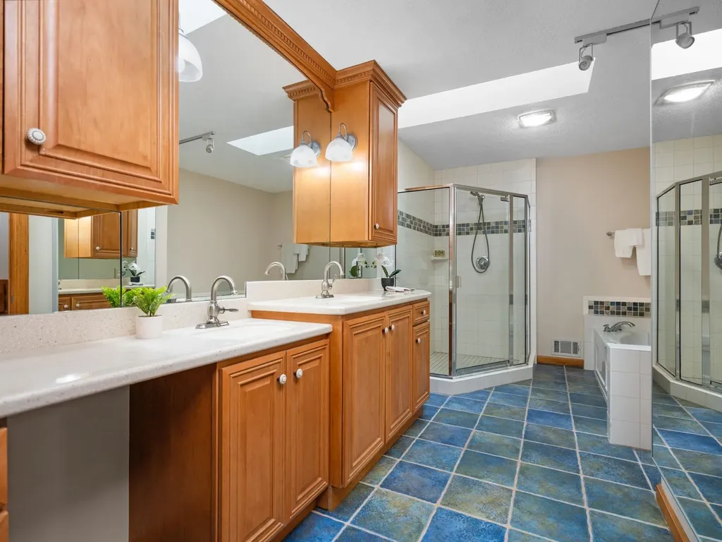 4834 Williamsburg Road Acme Township MI 49690