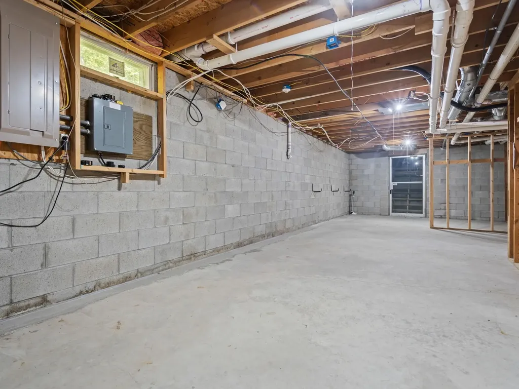 4834 Williamsburg Road Acme Township MI 49690