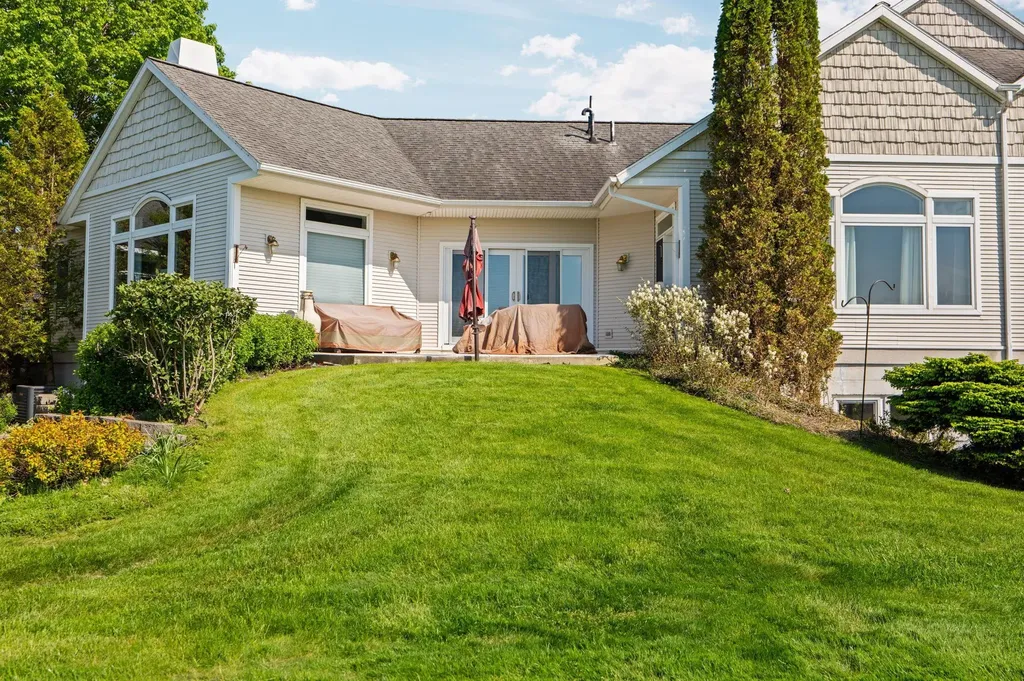6130 Singletree Lane Acme Township MI 49690