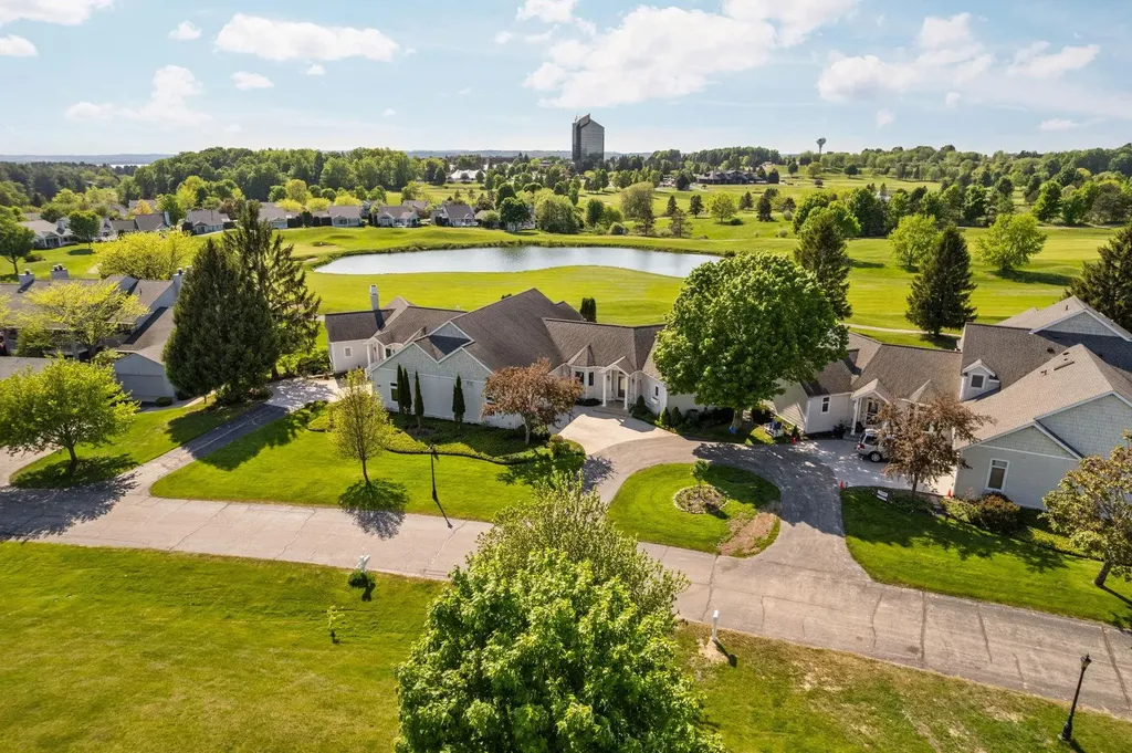 6130 Singletree Lane Acme Township MI 49690