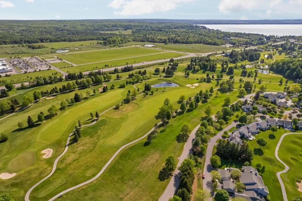 6130 Singletree Lane Acme Township MI 49690
