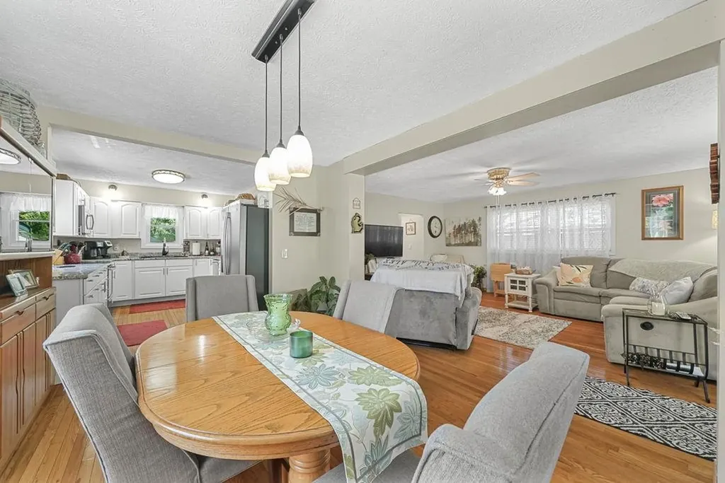 146 E Sixteenth Street Traverse City City MI 49684