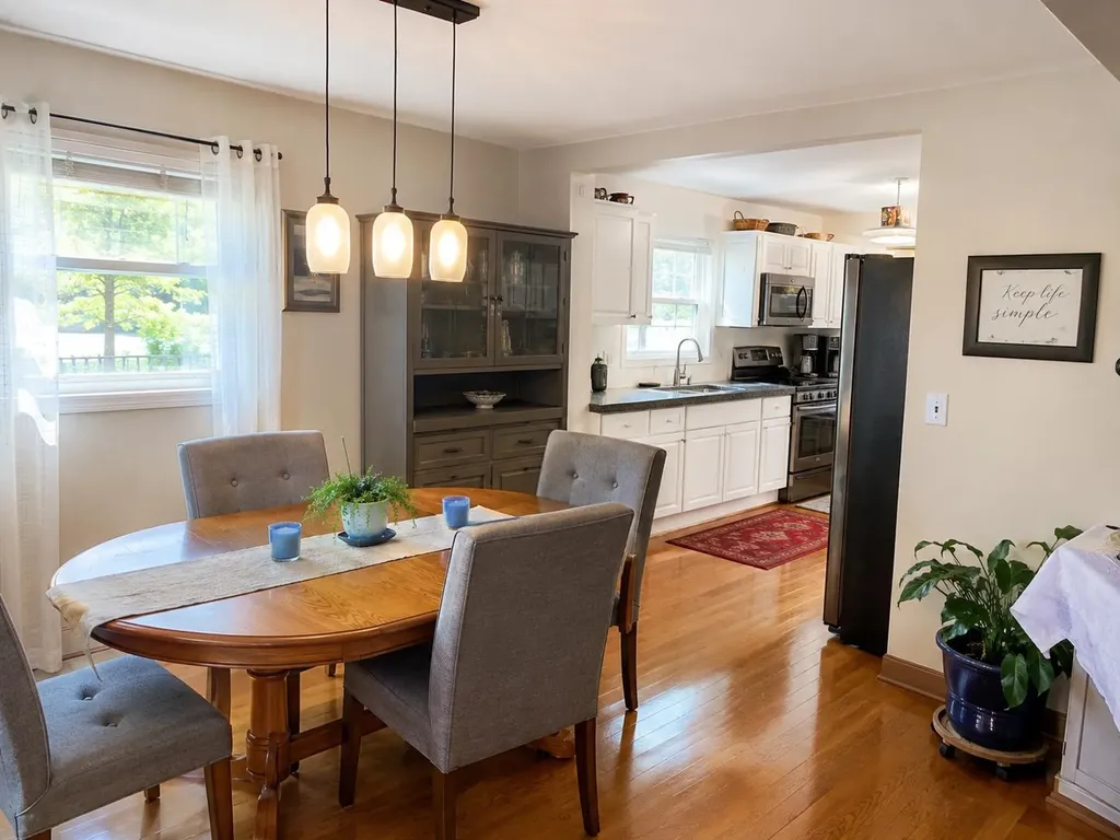 146 E Sixteenth Street Traverse City City MI 49684