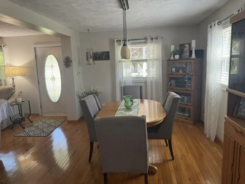 146 E Sixteenth Street Traverse City City MI 49684