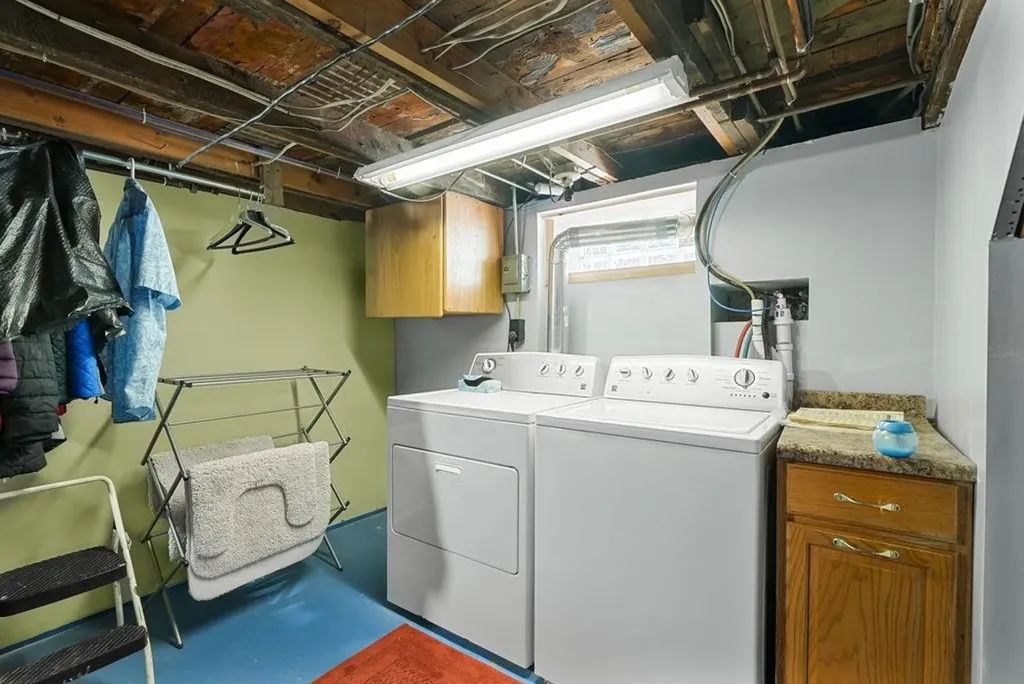 146 E Sixteenth Street Traverse City City MI 49684