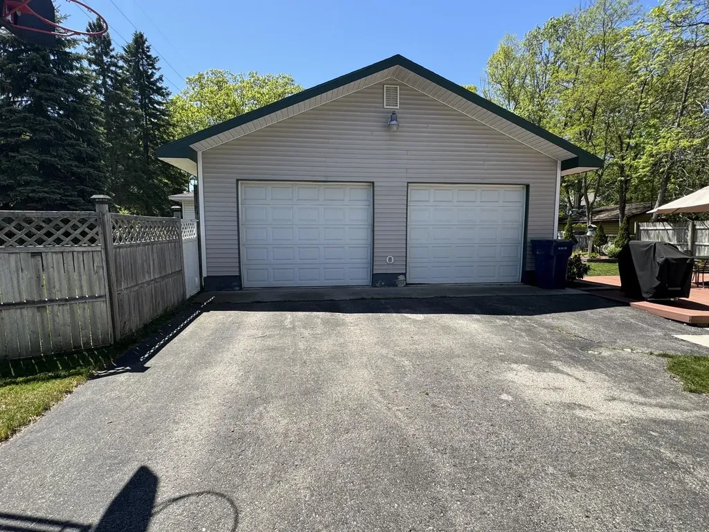 146 E Sixteenth Street Traverse City City MI 49684