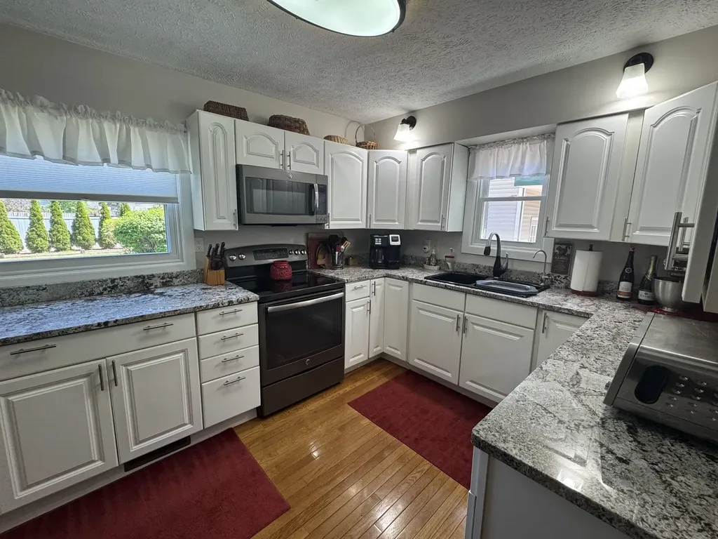 146 E Sixteenth Street Traverse City City MI 49684