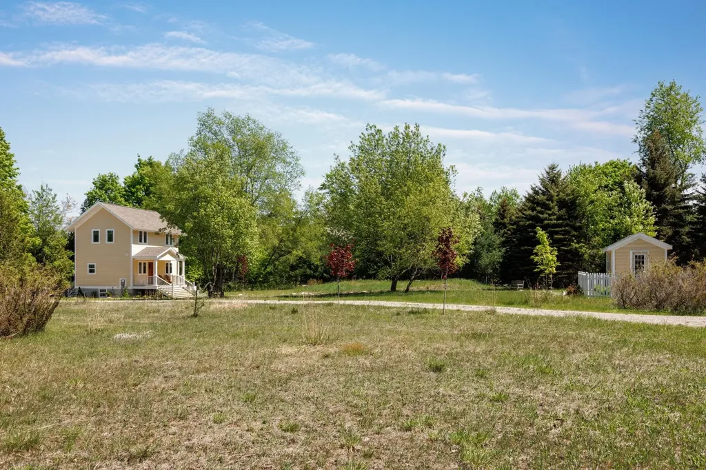 220 W Harbor Highway Cleveland Township MI 49664