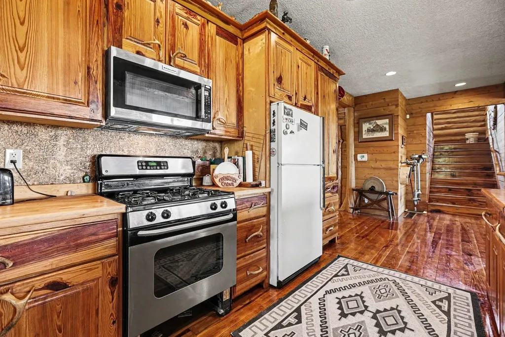 9465 W Old State Road Central Lake Township MI 49622